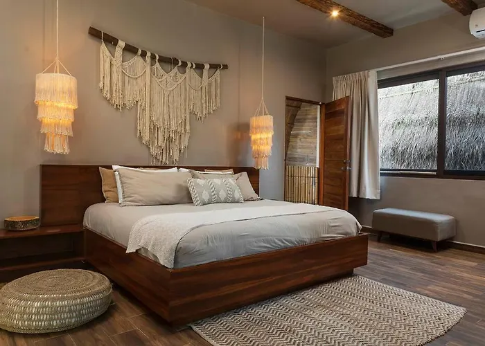 Luxury Vibes Pool With Jacuzzi Concierge 5br Villa