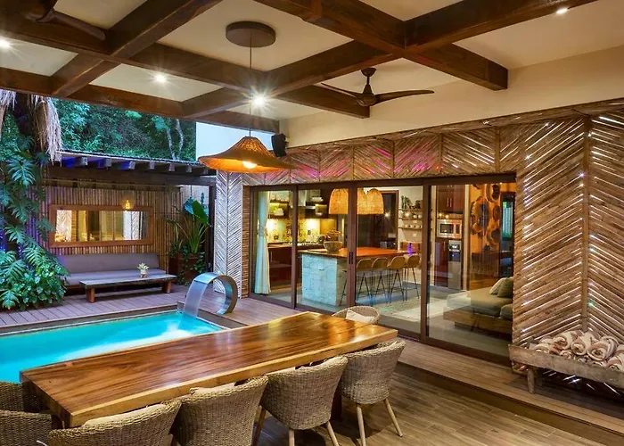 Villa Luxury Vibes Pool With Jacuzzi Concierge 5br